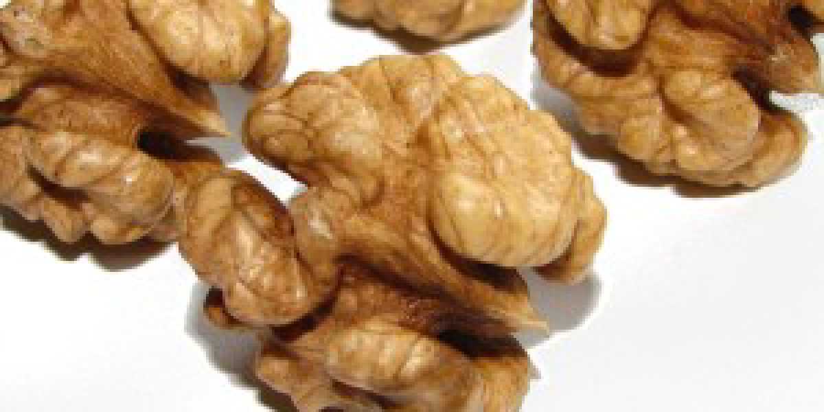 Walnut Kernels